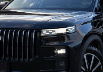 Подержанный автомобиль Jaecoo J7 2023 года (23 фото)