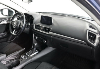 Подержанный автомобиль Mazda 3 Sedan 2018 года (5 фото)