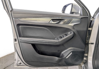 Подержанный автомобиль Haval Jolion 2023 года (19 фото)