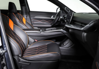 Подержанный автомобиль Haval F7 2024 года (11 фото)