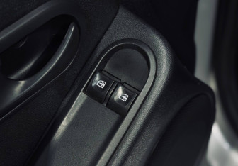 Подержанный автомобиль Renault Duster 2015 года (12 фото)