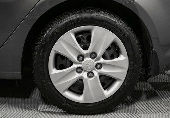 Подержанный автомобиль Kia Cerato Sedan 2018 года (5 фото)