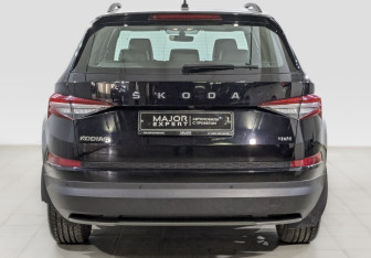 Подержанный автомобиль Skoda Kodiaq 2022 года (6 фото)