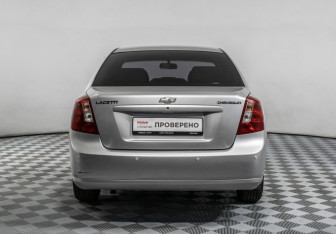 Подержанный автомобиль Chevrolet Lacetti Sedan 2012 года (6 фото)