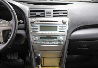 Подержанный автомобиль Toyota Camry Sedan 2006 года (15 фото)