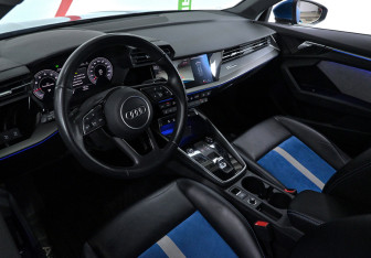 Подержанный автомобиль Audi A3 Hatchback 2021 года (7 фото)