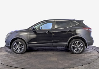 Подержанный автомобиль Nissan Qashqai 2022 года (8 фото)