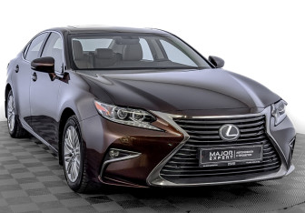 Подержанный автомобиль Lexus ES 2015 года (4 фото)