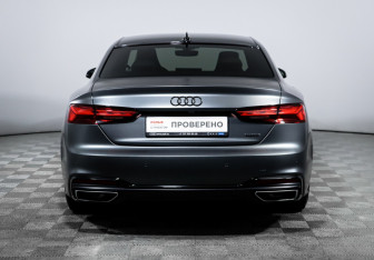 Подержанный автомобиль Audi A5 Coupe 2021 года (6 фото)