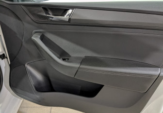 Подержанный автомобиль Skoda Rapid Liftback 2021 года (25 фото)