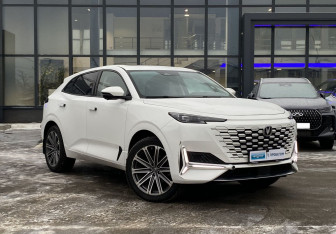 Подержанный автомобиль Changan UNI-K 2022 года (3 фото)