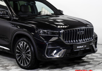 Подержанный автомобиль Geely Monjaro 2025 года (31 фото)