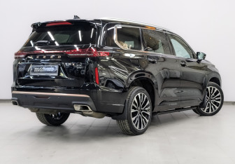 Подержанный автомобиль Exeed VX 2023 года (5 фото)