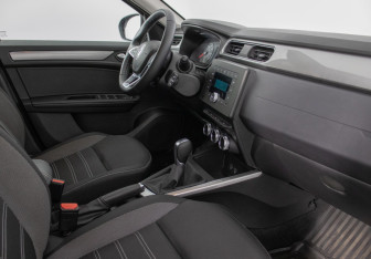 Подержанный автомобиль Renault Arkana 2019 года (9 фото)