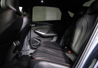 Подержанный автомобиль Geely Preface 2024 года (12 фото)