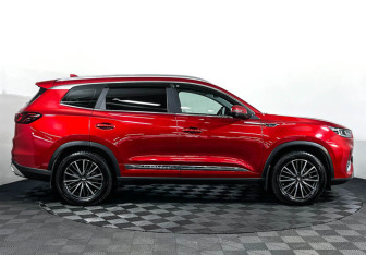 Подержанный автомобиль Chery Tiggo 8 Pro 2021 года (4 фото)