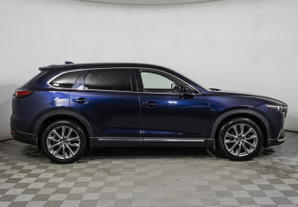 Подержанный автомобиль Mazda CX-9 2017 года (4 фото)