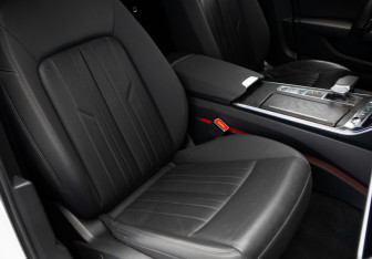 Подержанный автомобиль Audi A6 Sedan 2020 года (31 фото)
