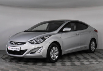 Подержанный автомобиль Hyundai Elantra Sedan 2015 года (1 фото)