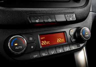 Подержанный автомобиль Kia Ceed Hatchback 2018 года (24 фото)