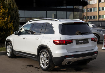 Подержанный автомобиль Mercedes-Benz GLB 2020 года (5 фото)