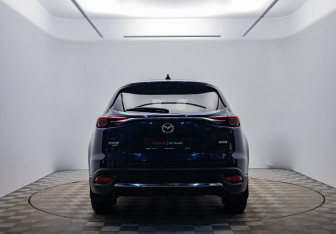 Подержанный автомобиль Mazda CX-9 2018 года (6 фото)