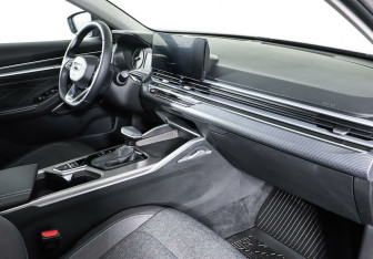 Подержанный автомобиль Geely Emgrand 2023 года (10 фото)