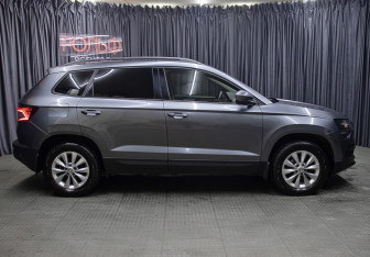 Подержанный автомобиль Skoda Karoq 2020 года (4 фото)