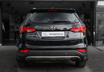 Подержанный автомобиль Hyundai Santa Fe 2012 года (5 фото)