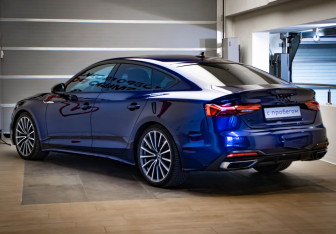 Подержанный автомобиль Audi A5 Liftback 2021 года (6 фото)