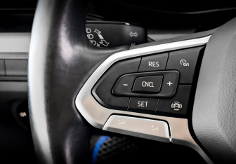 Подержанный автомобиль Volkswagen Caravelle 2020 года (28 фото)