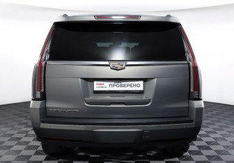 Подержанный автомобиль Cadillac Escalade Suv 2019 года (6 фото)