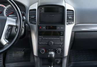 Подержанный автомобиль Chevrolet Captiva 2008 года (15 фото)