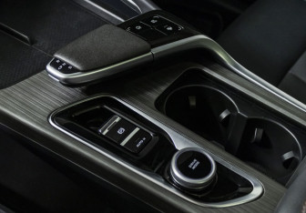 Подержанный автомобиль Changan UNI-T 2023 года (16 фото)