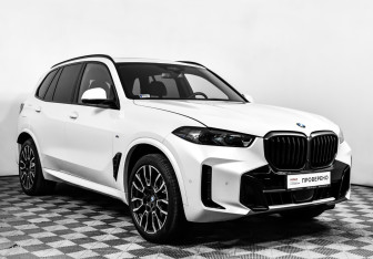 Подержанный автомобиль BMW X5 2024 года (3 фото)