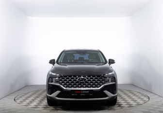 Подержанный автомобиль Hyundai Santa Fe 2021 года (2 фото)