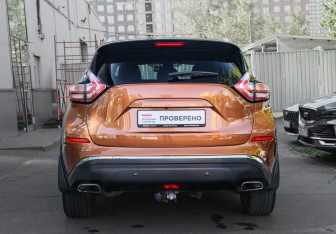 Подержанный автомобиль Nissan Murano Suv 2017 года (5 фото)