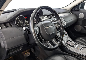 Подержанный автомобиль Land Rover Range Rover Evoque 2014 года (15 фото)