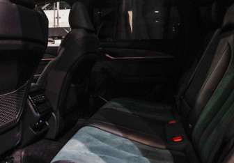 Подержанный автомобиль Geely Monjaro 2023 года (9 фото)