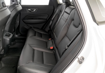 Подержанный автомобиль Volvo XC60 2019 года (12 фото)