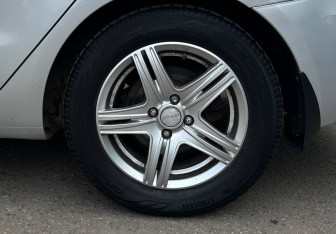 Подержанный автомобиль Kia Rio Sedan 2013 года (16 фото)