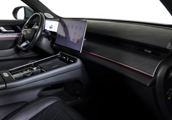 Подержанный автомобиль Chery Tiggo 9 2024 года (13 фото)