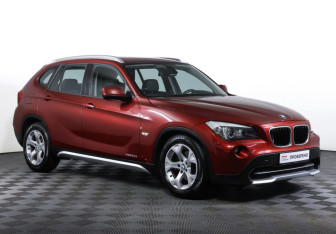 Подержанный автомобиль BMW X1 2010 года (3 фото)