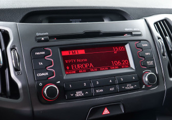 Подержанный автомобиль Kia Sportage 2012 года (15 фото)