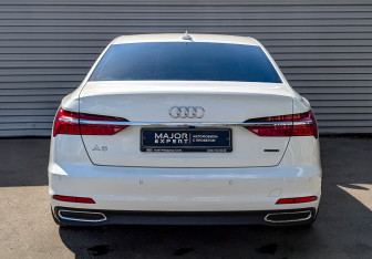 Подержанный автомобиль Audi A6 Sedan 2019 года (6 фото)