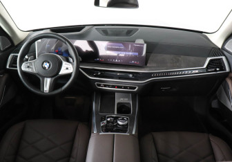 Новый BMW X5 2025 (11 фото)