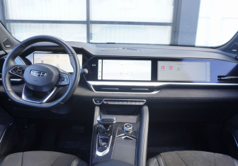 Подержанный автомобиль Geely Monjaro 2024 года (12 фото)