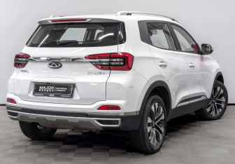 Подержанный автомобиль Chery Tiggo 4 2022 года (5 фото)