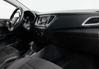 Подержанный автомобиль Hyundai Solaris Sedan 2019 года (5 фото)