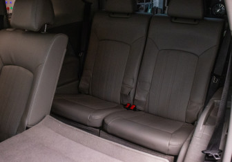 Подержанный автомобиль Chevrolet Orlando 2012 года (12 фото)